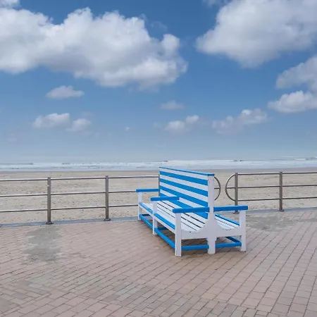 Daire Quiet With Sunny Terrace Middelkerke