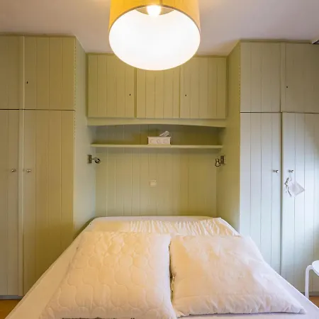 Quiet With Sunny Terrace Daire *